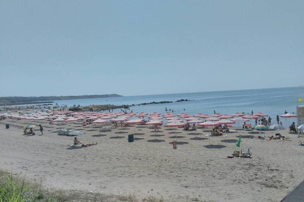 Приятный Отдых В Студии На Море В Сарафово Apartment Burgas Bagian luar foto